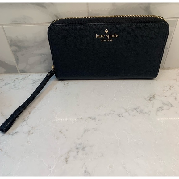 kate spade Handbags - Kate Spade Black Saffiano Vegan Zip Around Wristlet Clutch
